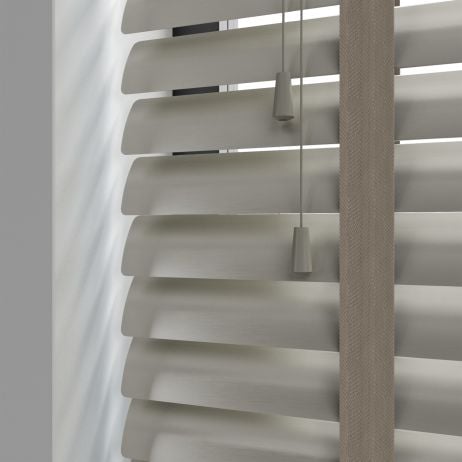 Aluminium jaloezie met ladderband - Glimmend Zilver gemaakt van Aluminium in de kleur Grijs/Zilver