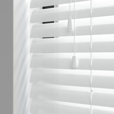 Aluminium jaloezie met koord - Wit Perf gemaakt van Aluminium in de kleur Wit