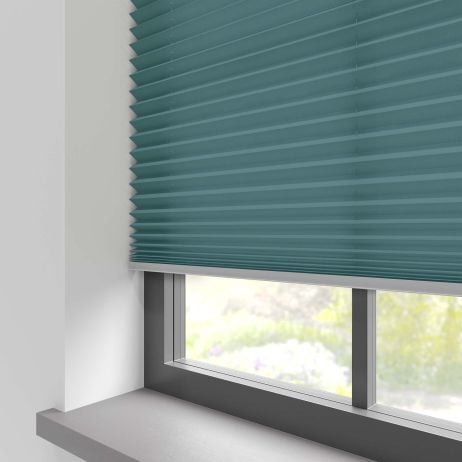 Scandi Teal - Pleated gemaakt van Polyester in de kleur Blauw